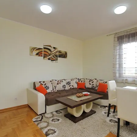 Zlatiborska 1 Lux Apartman *