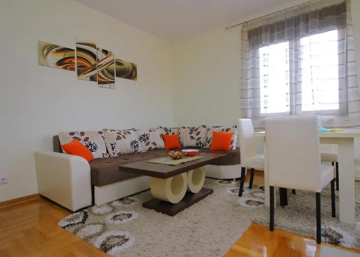 Zlatiborska 1 Lux 公寓